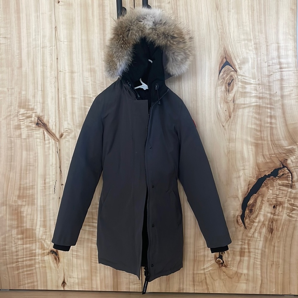 Canada Goose Victoria Parka

Color: Graphite
Size: S